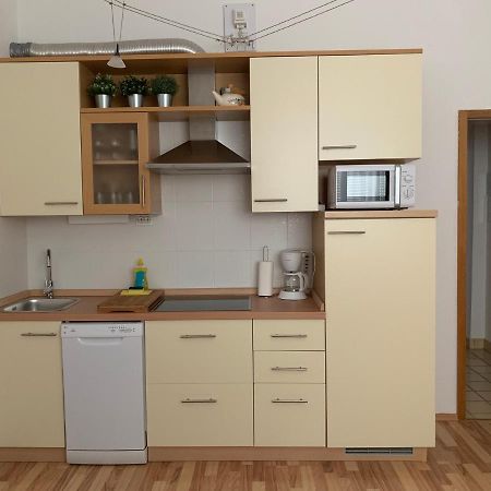 N&N Apartments Jadranovo Buitenkant foto