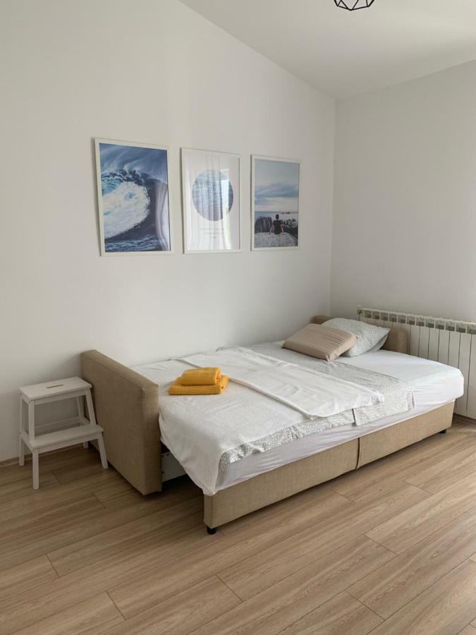 N&N Apartments Jadranovo Buitenkant foto